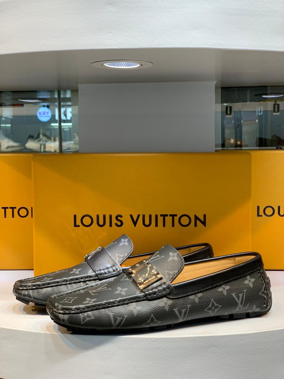 Louis Vuitton Monogram Canvas Black Loafer (1:1)